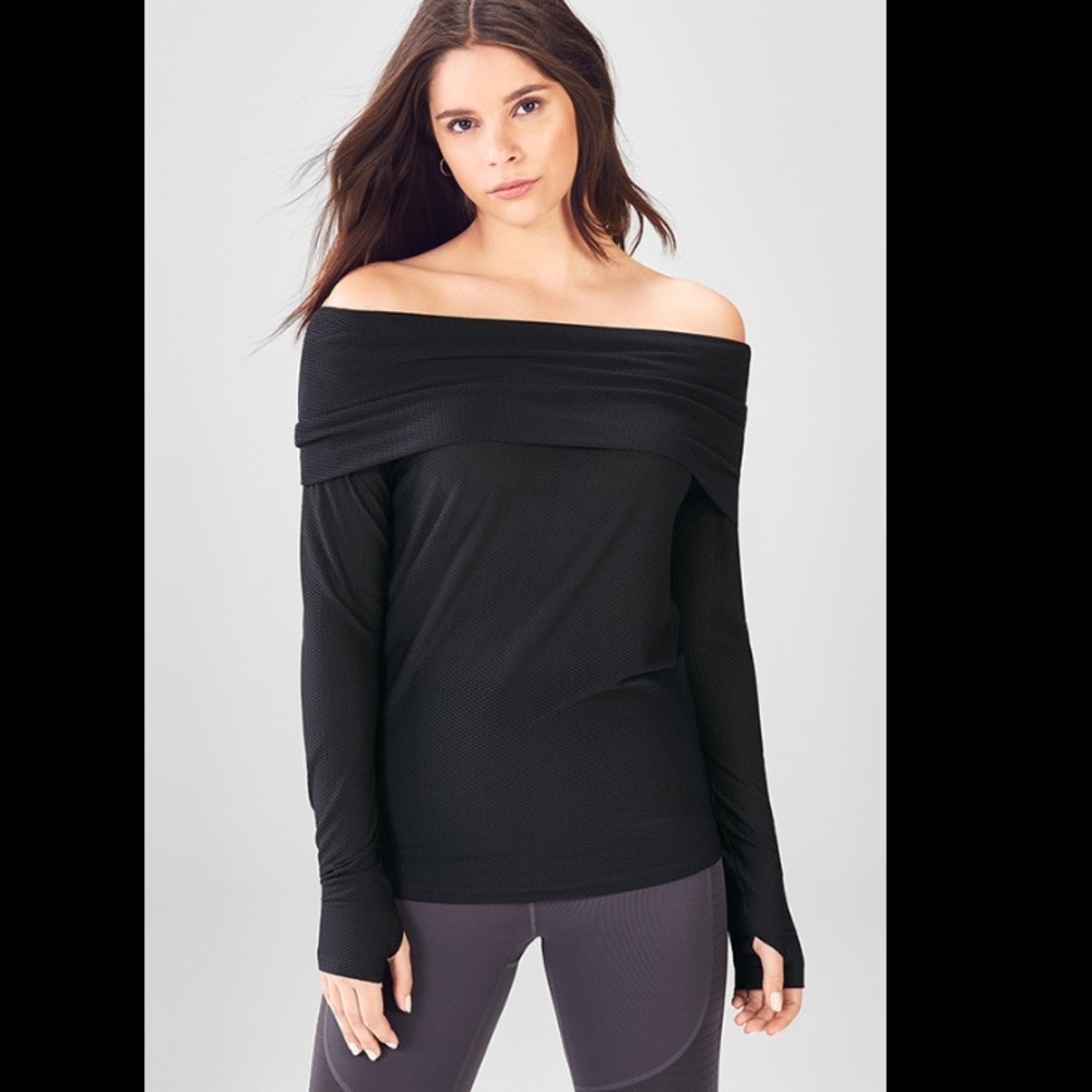 Off shoulder Cowl Neck